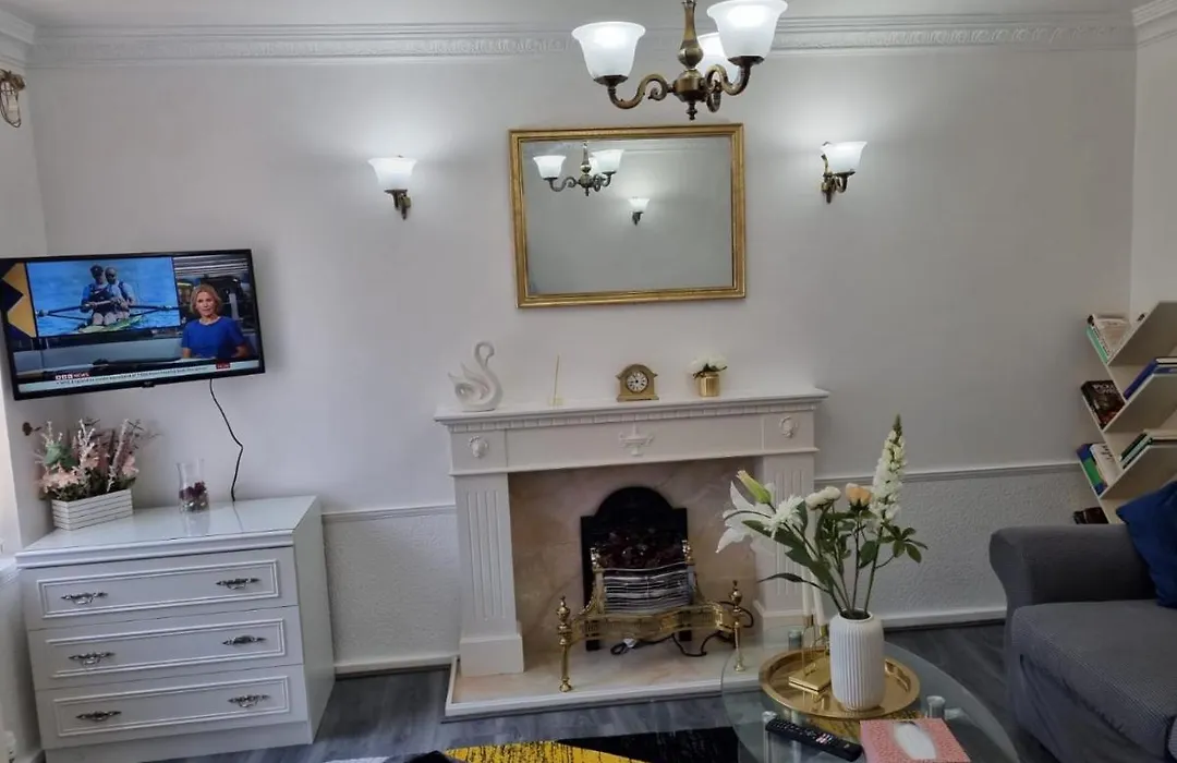 Glamorous Room With Wifi And Netflix-1