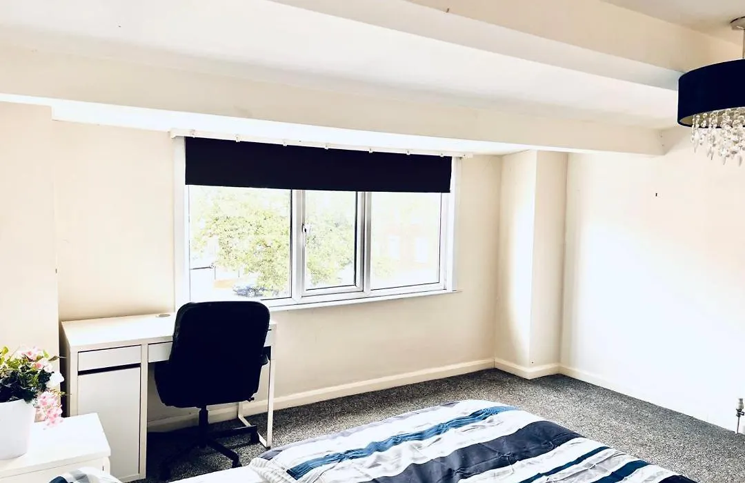 Private Room Close To Leeds University And City Centre-1