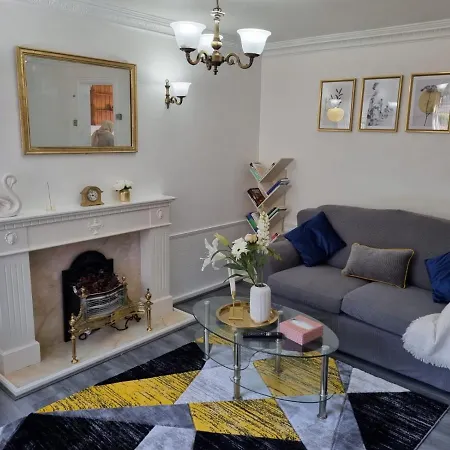 Modern&Elegant Home w/ Netflix&Parking-3