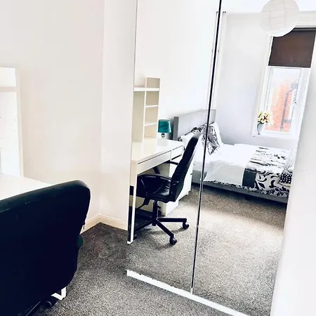 Private Room Close To Leeds University And City Centre-2