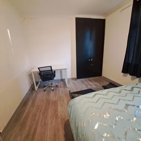 Stylish & Cosy Studio-2